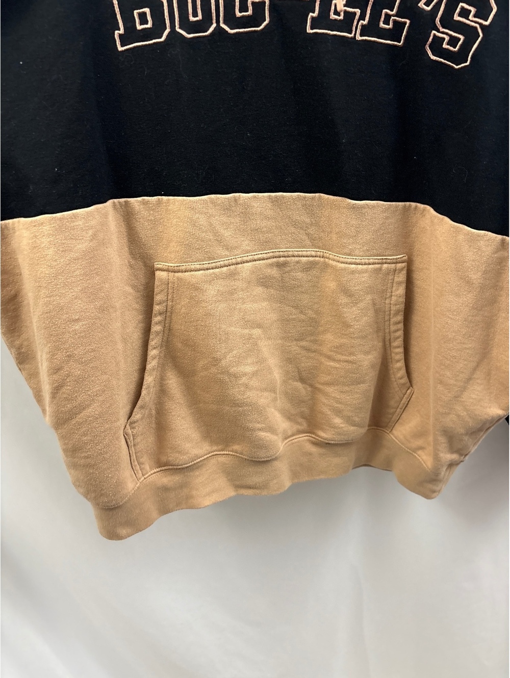 Bucees Hoodie Sweatshirt Mens Unisex 2XL Two Tone Black Tan  Logo Texas Cozy - Picture 4 of 6